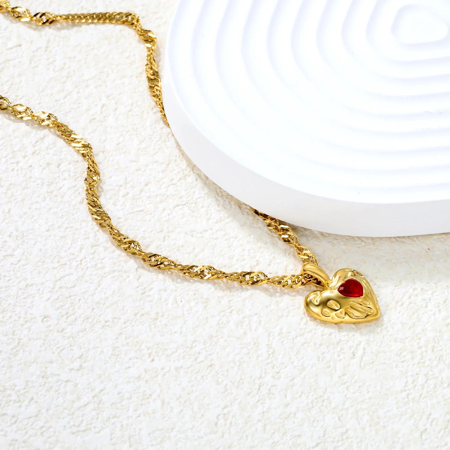 Isla Heart Necklace
