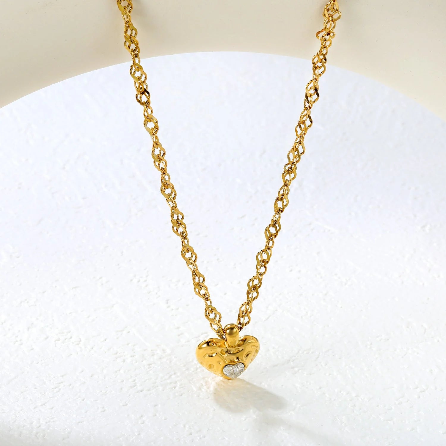 Isla Heart Necklace