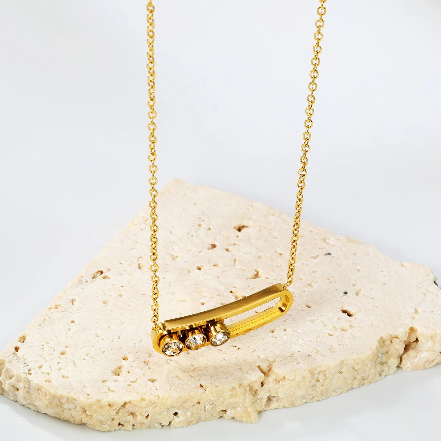 Naya Solitaire Necklace