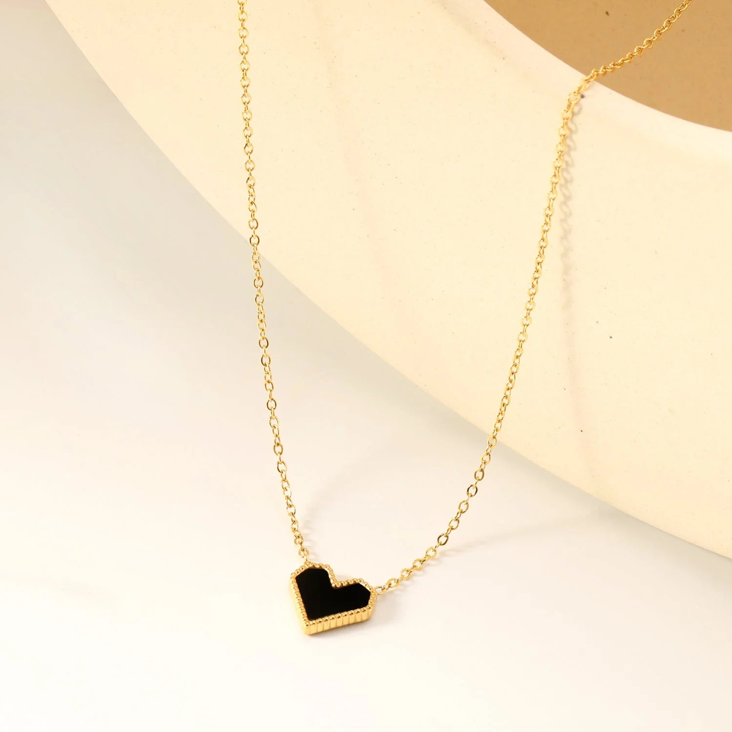 Syra Heart Necklace