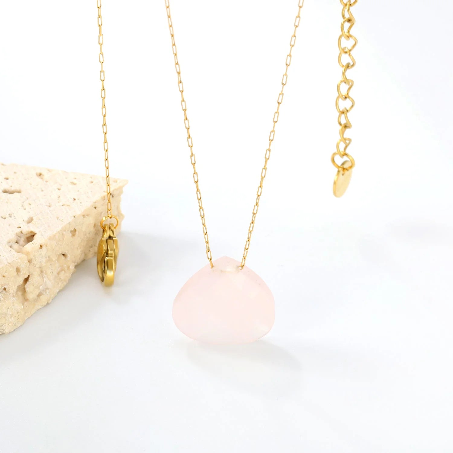 Aven Teardrop Necklace