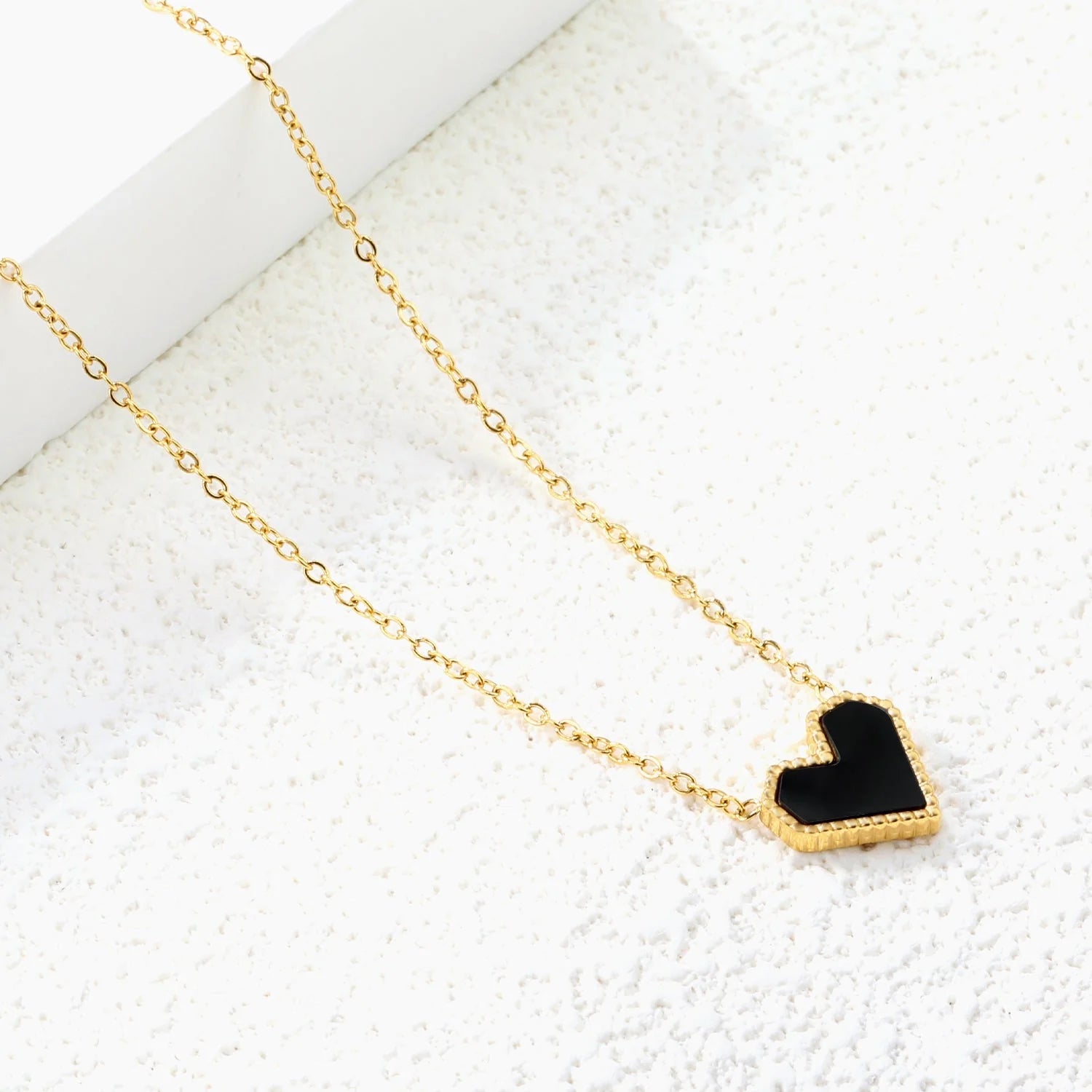 Syra Heart Necklace