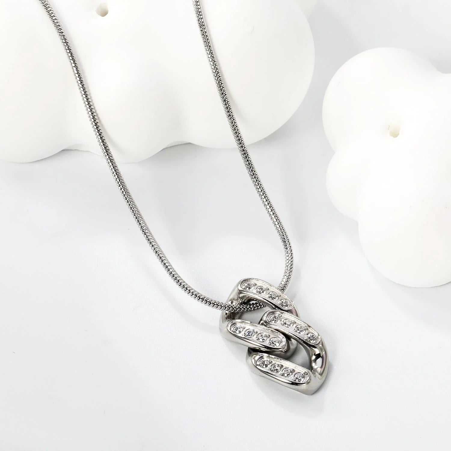 Alva Link Necklace
