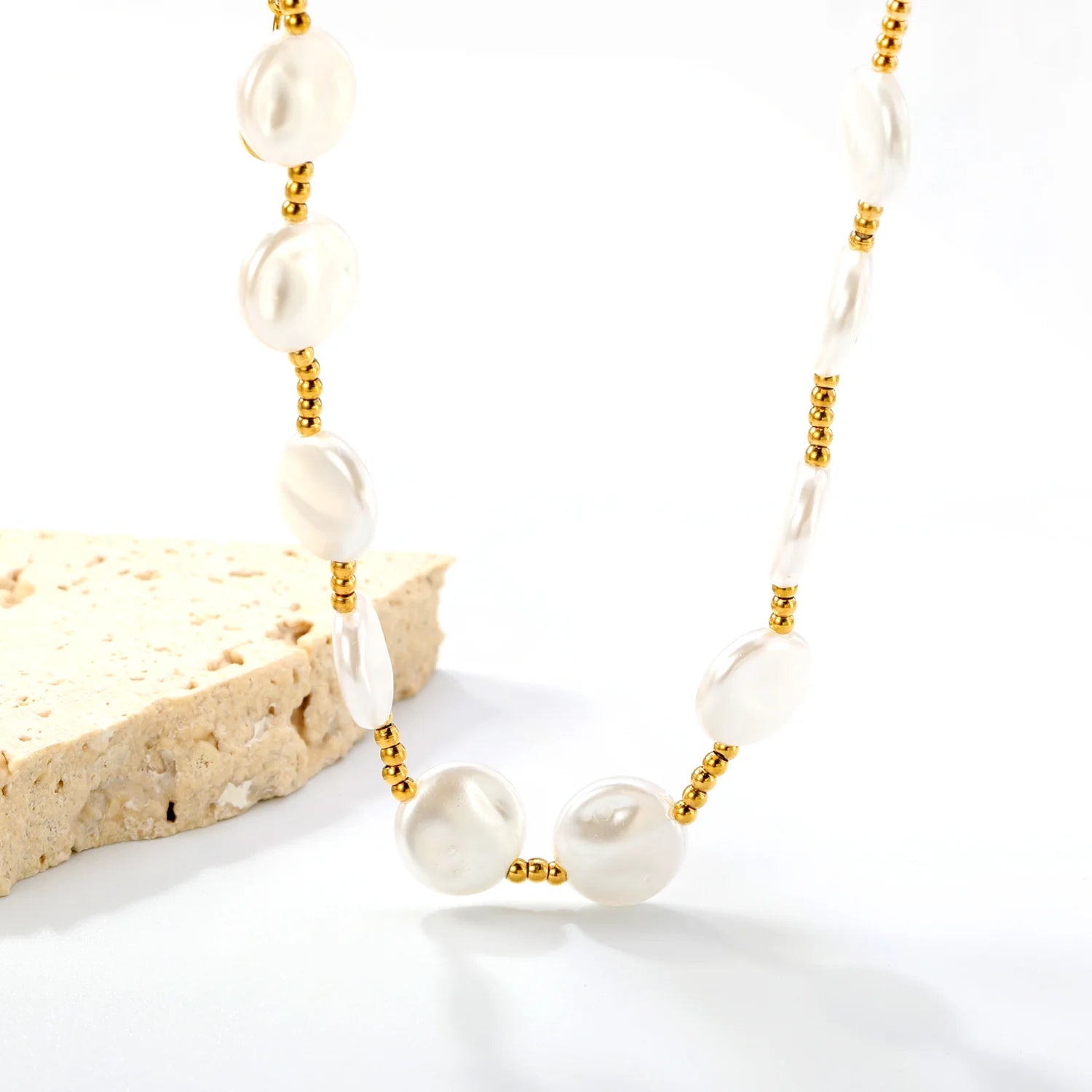 Elva Pearl Necklace