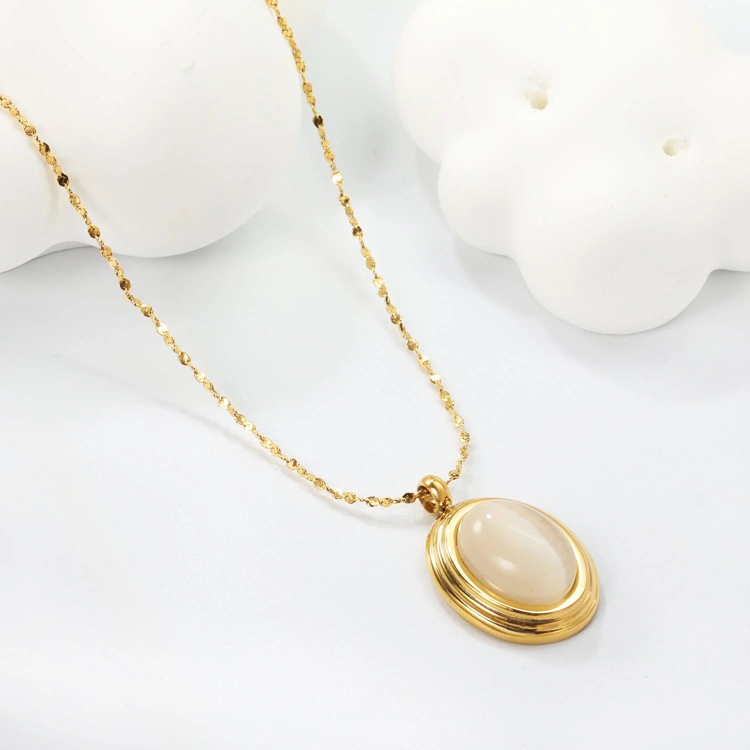 Nemi Oval Necklace