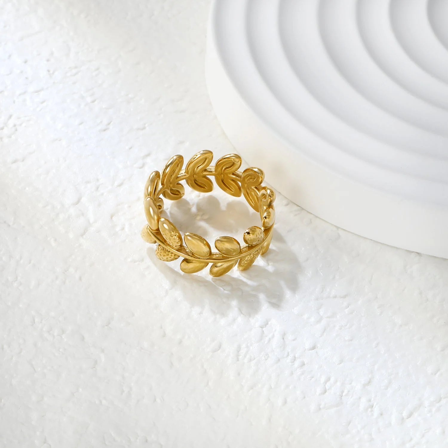 Yara Leaf Ring