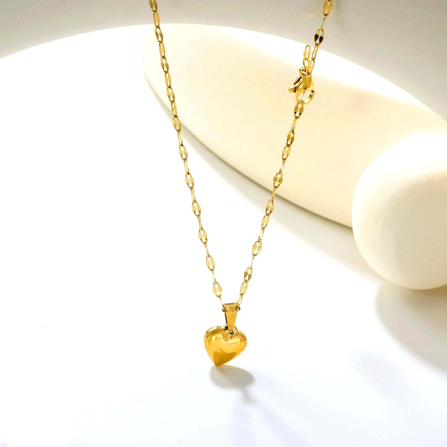 Elia Heart Necklace