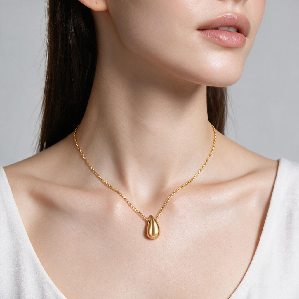 Beatrice Teardrop Necklace