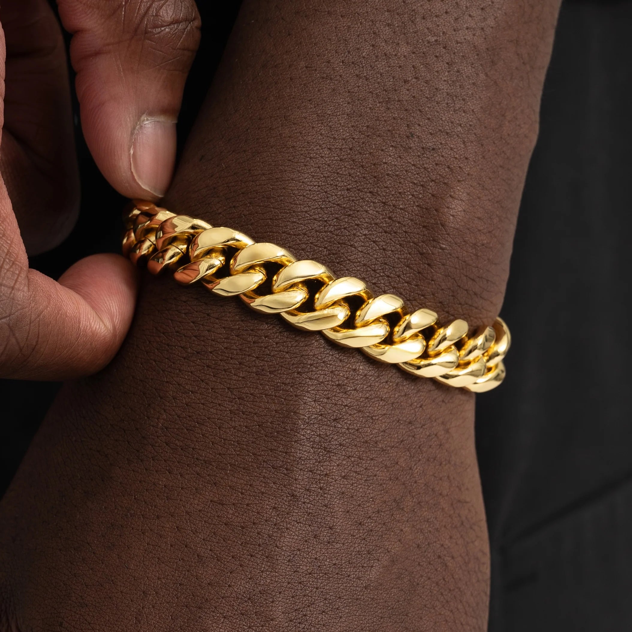BLYNG 12MM Cuban Bracelet Gold IMG 2