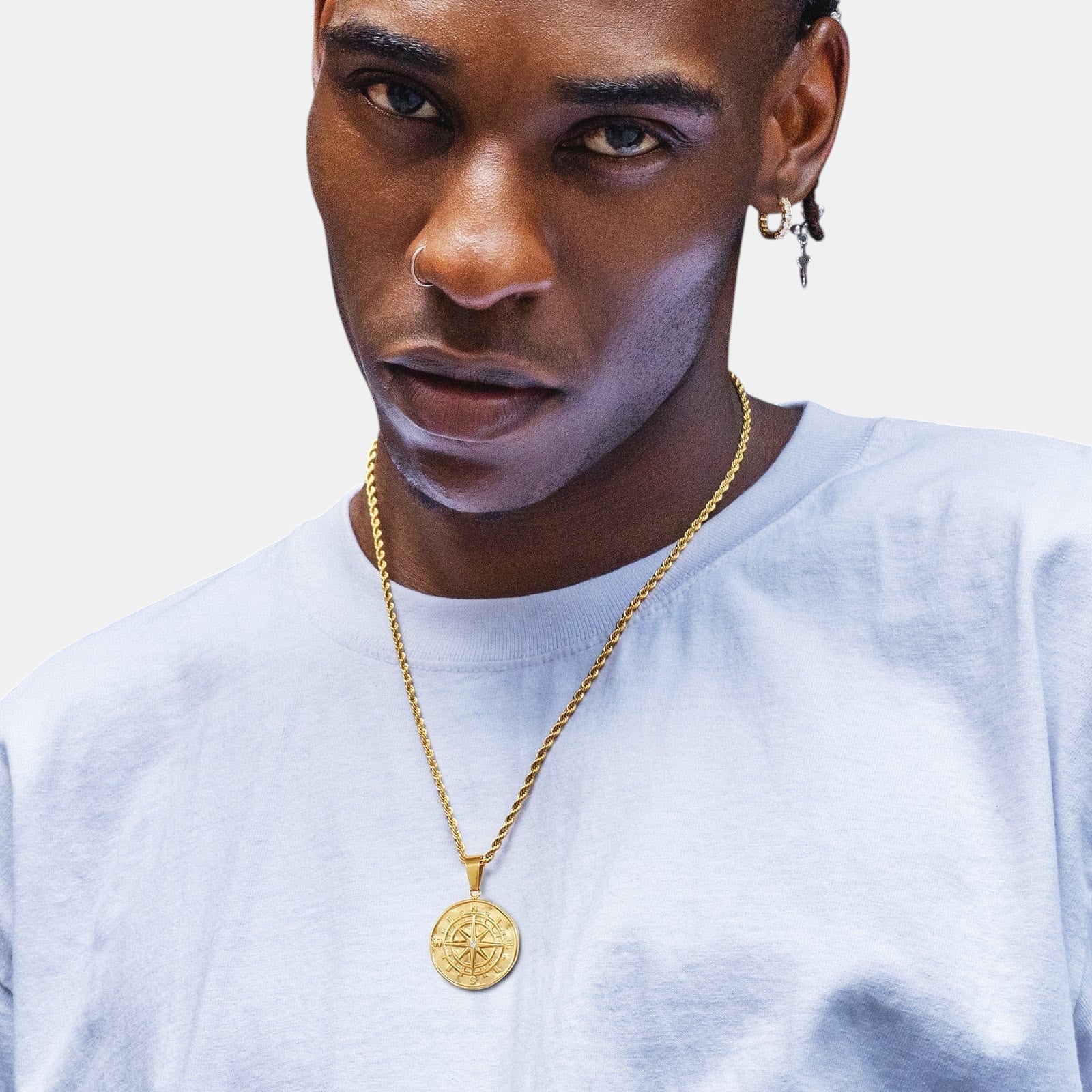 BLYNG Compass Pendant Gold IMG 1
