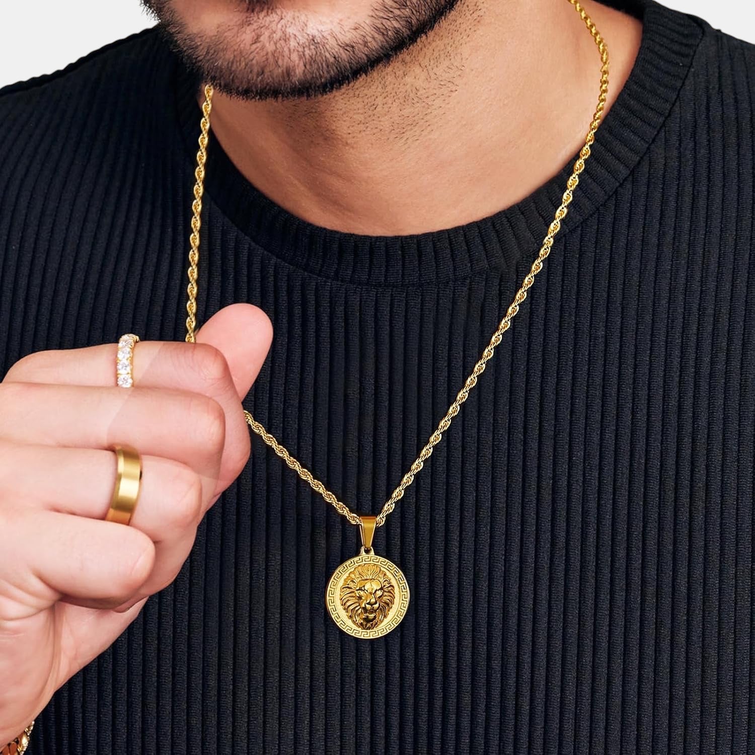 BLYNG Lion Head Pendant Gold IMG 2