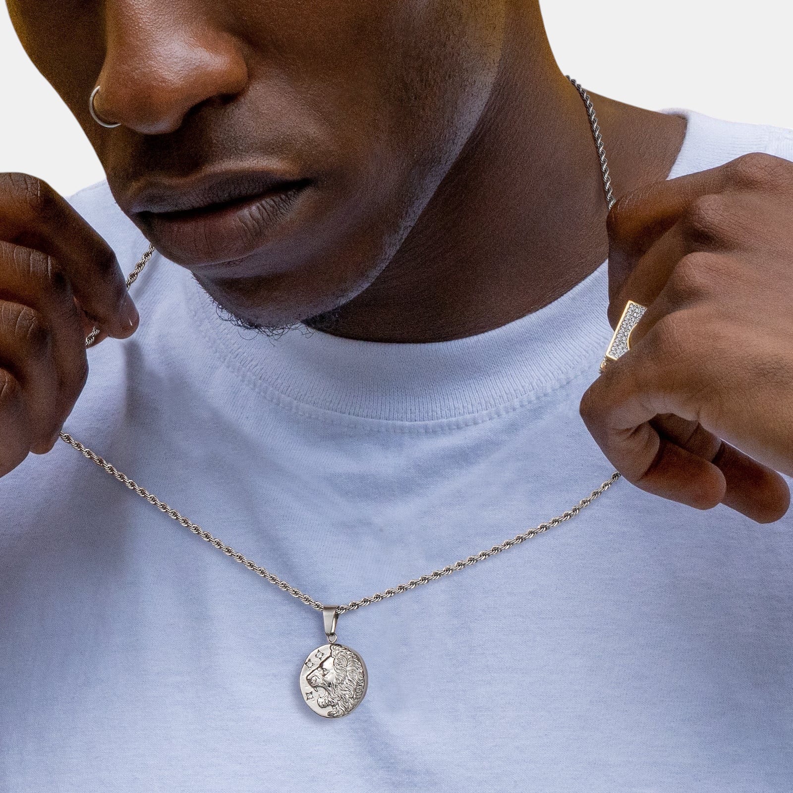 BLYNG Roaring Lion Pendant Silver IMG 1