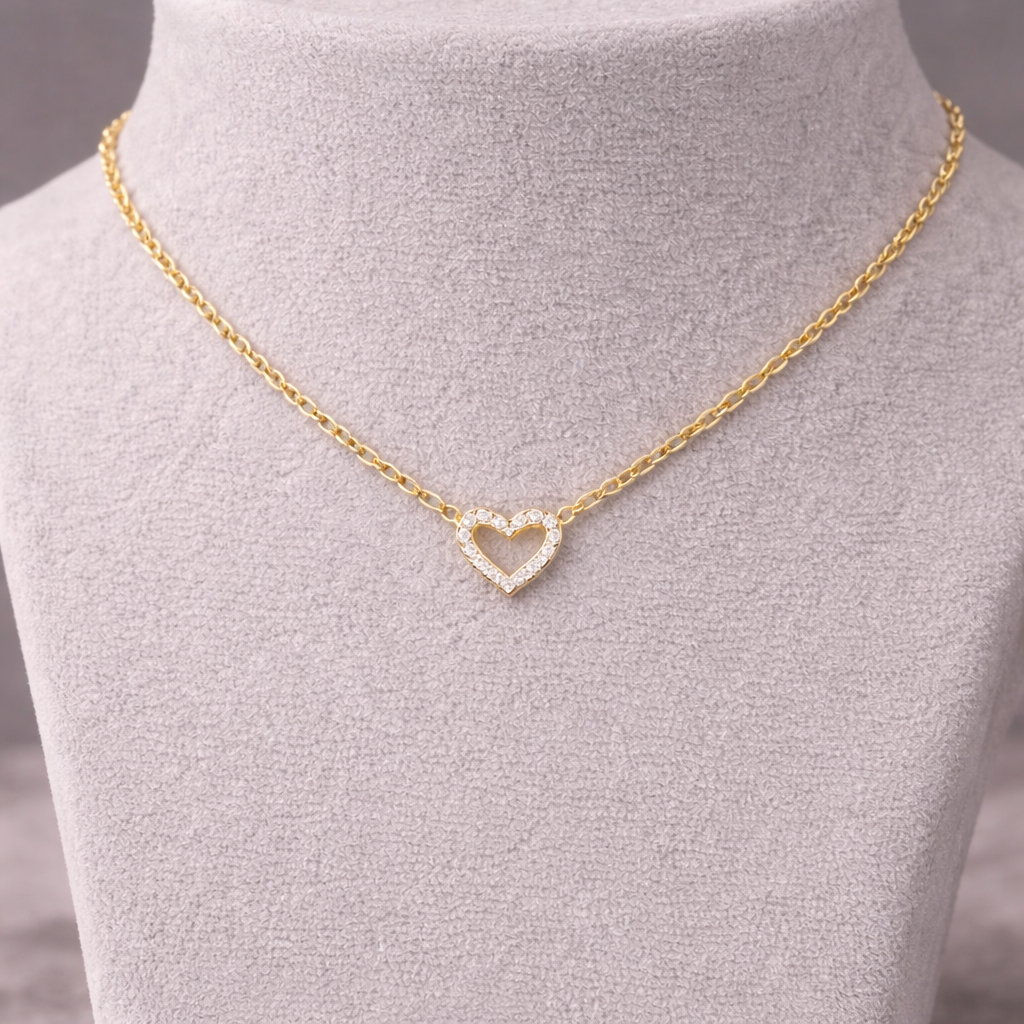 Charlotte Necklace Bust shot