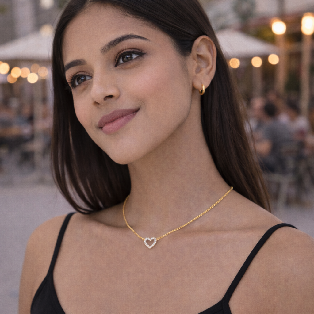 Charlotte Necklace Lifestyle shot