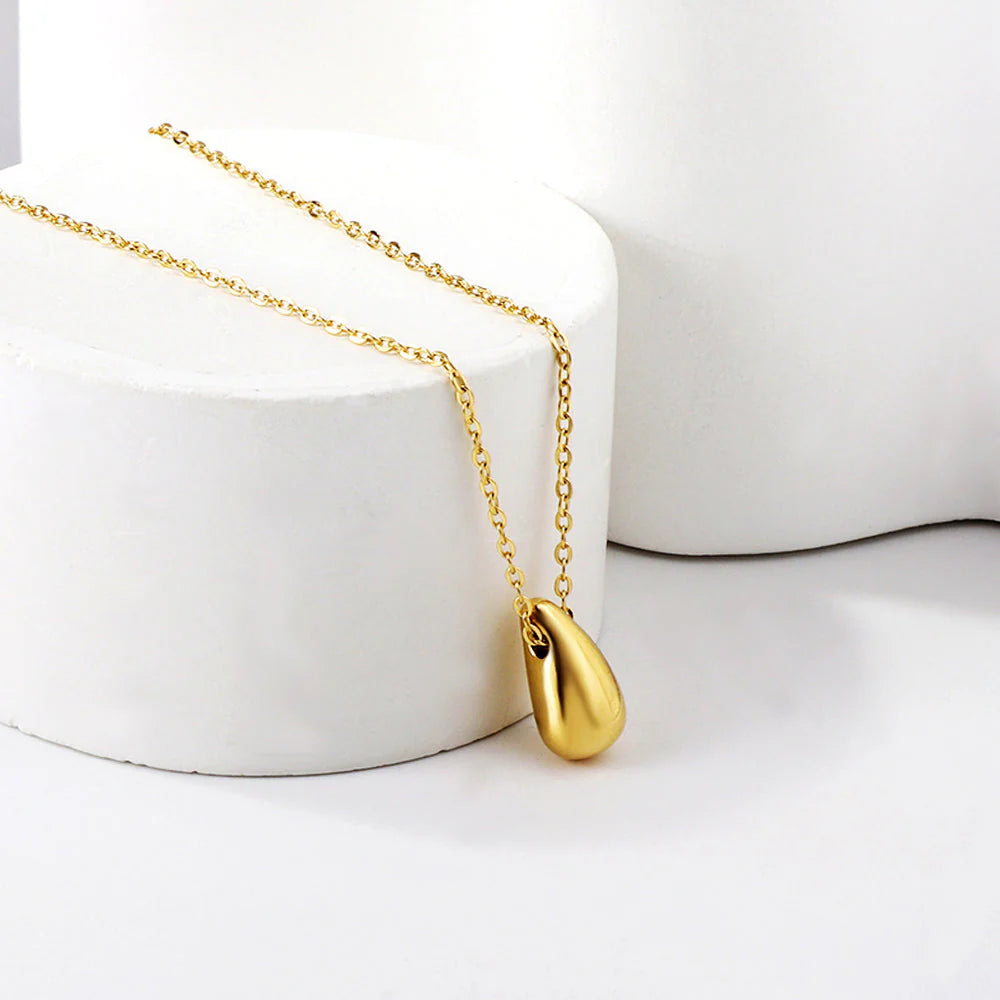 Beatrice Teardrop Necklace