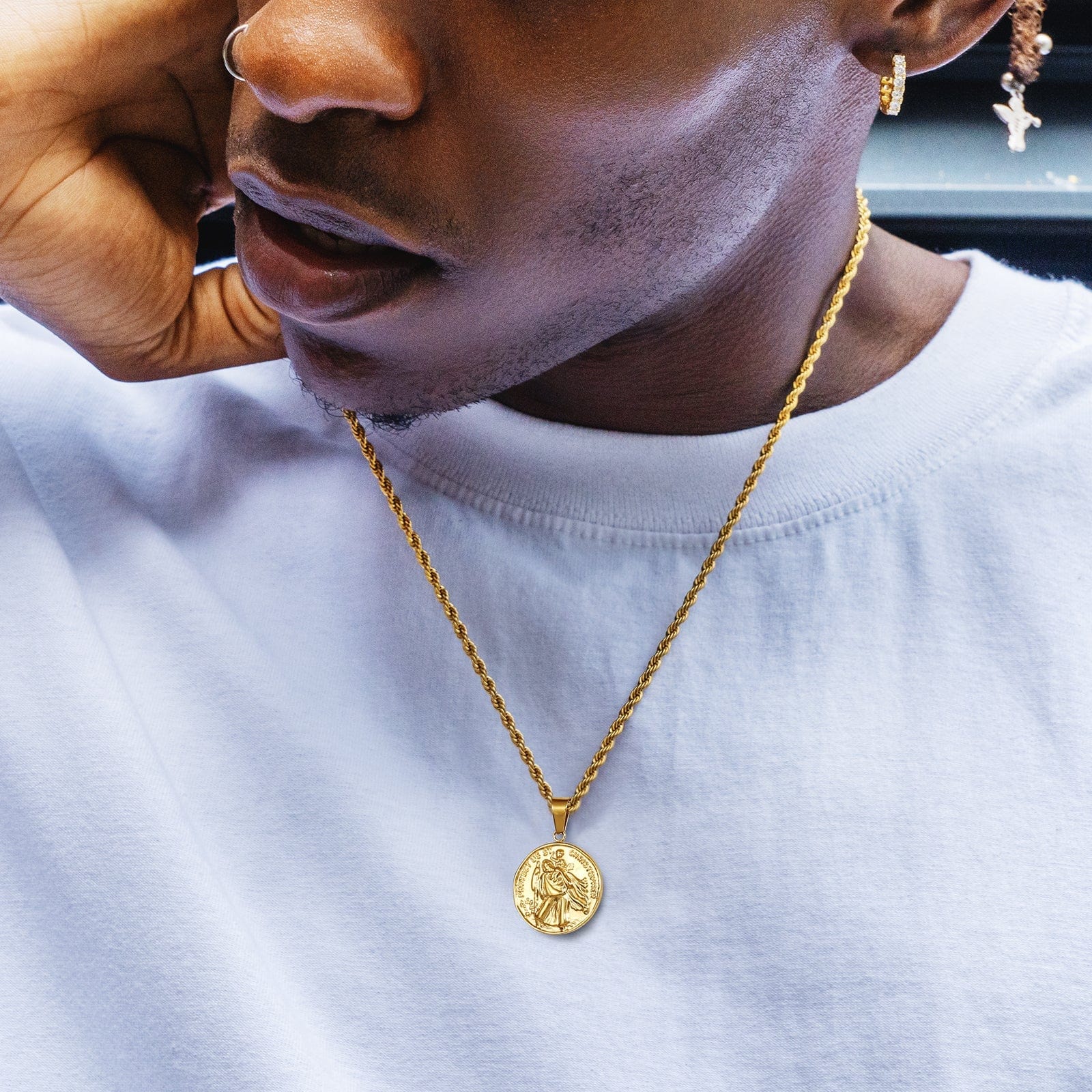 St. Christopher Pendant | Gold