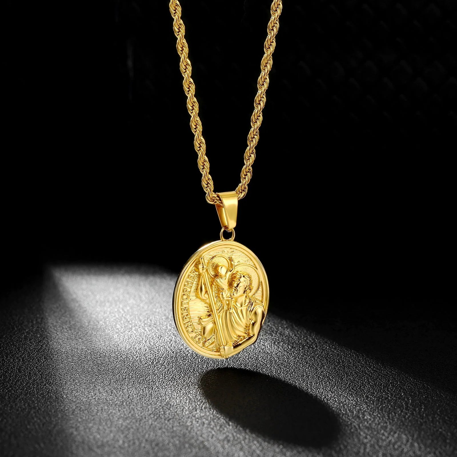 St. Christopher Oval Pendant | Gold