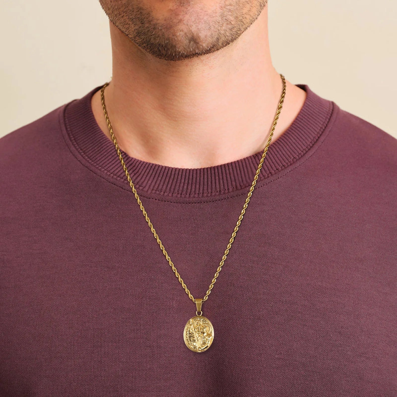 St. Christopher Oval Pendant | Gold