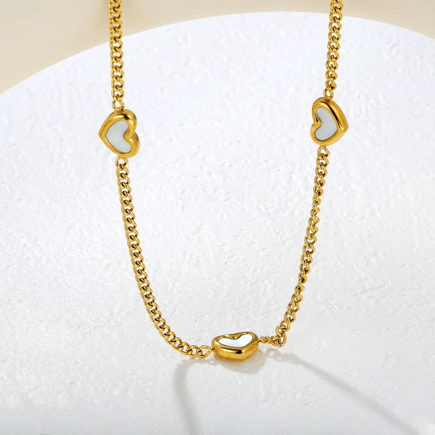 Cora Heart Necklace
