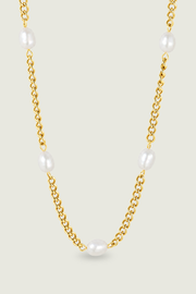 Mara Pearl Necklace