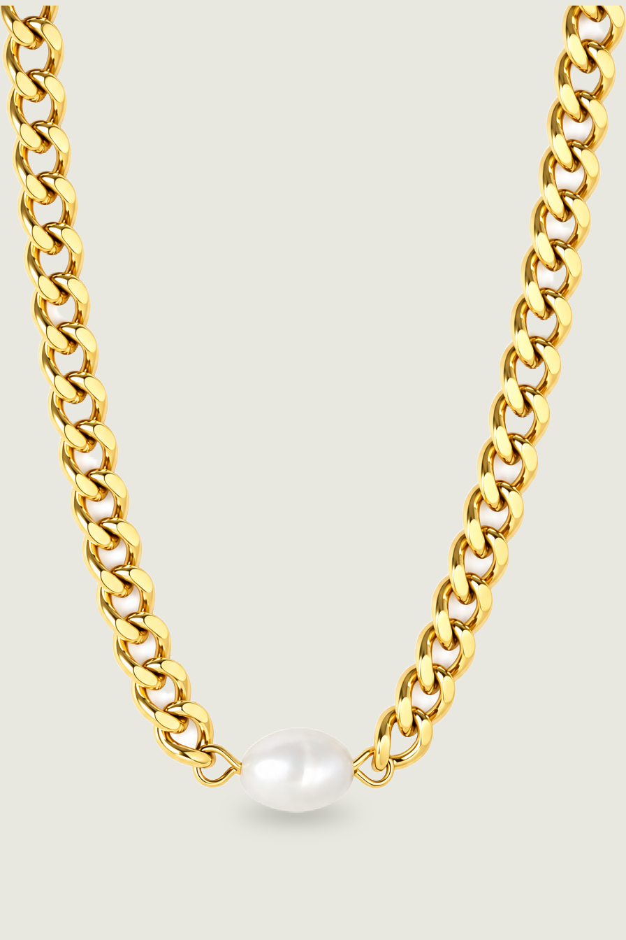 Iva Pearl Necklace