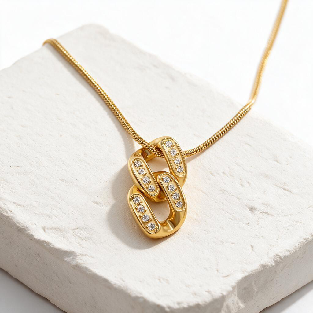 Alva Link Necklace