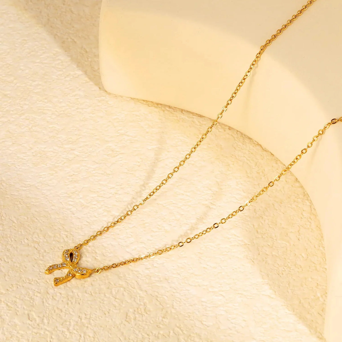 Amélie Bow Necklace