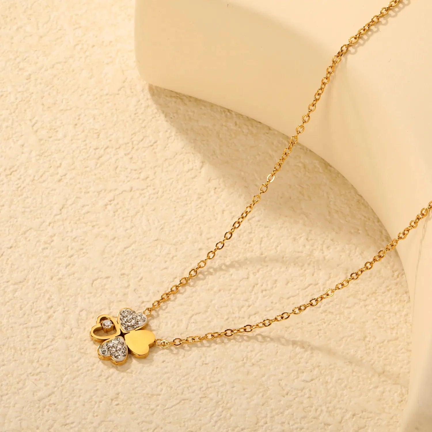 Luma Clover Necklace