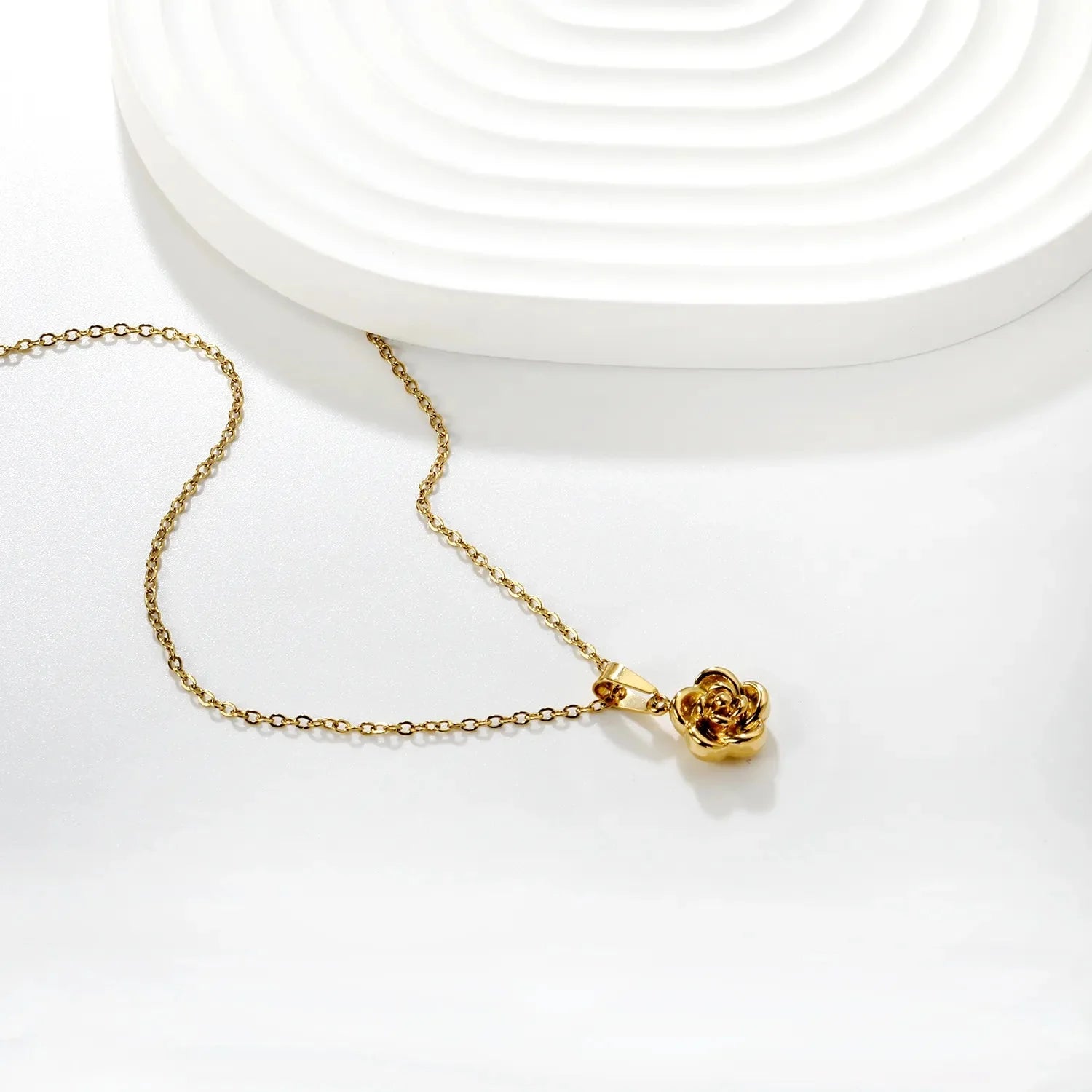 Ione Floral Necklace