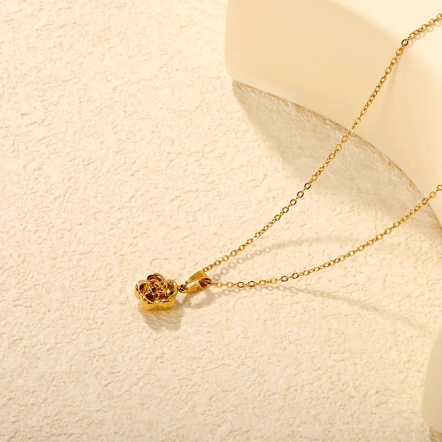 Ione Floral Necklace