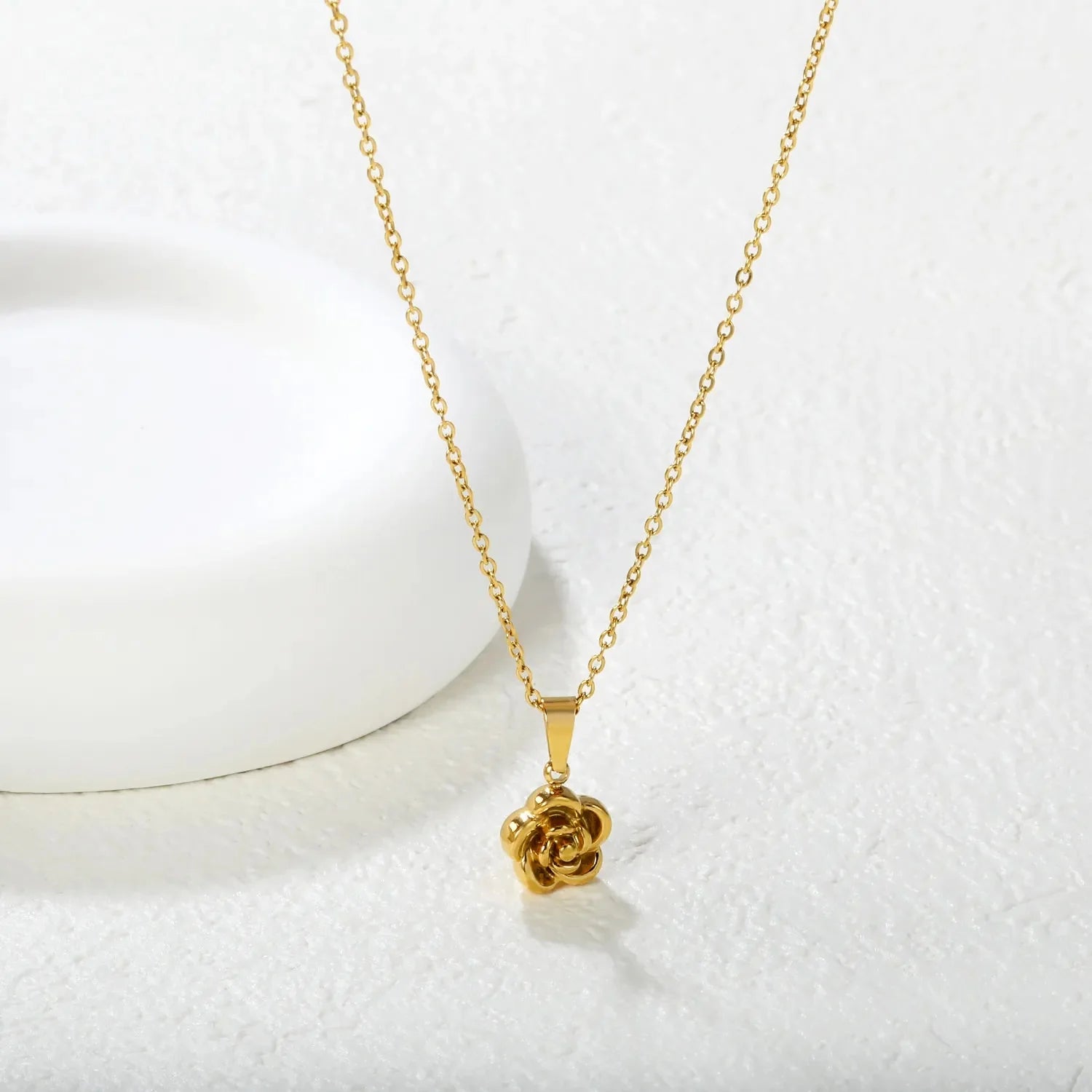 Ione Floral Necklace